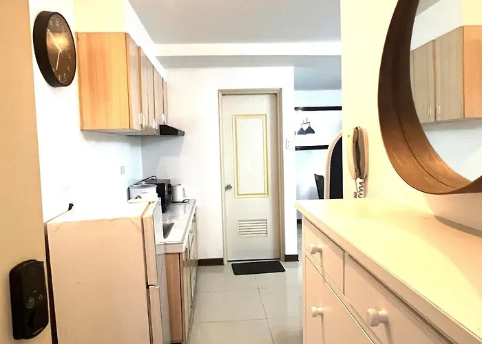 2br In With Free Wifi And Parking Apartment Manila